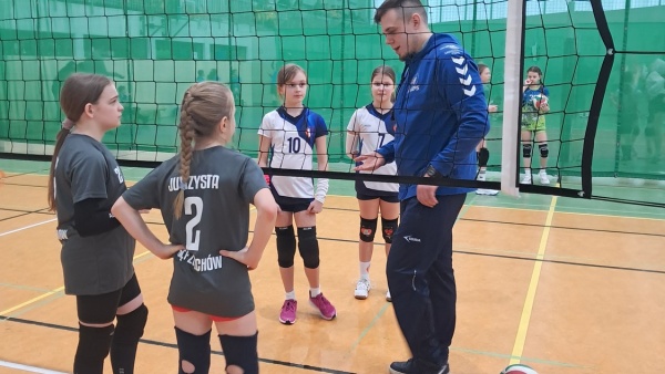 mysiadlo-mistrzostwa-mazowsza-minisiatkowka-kinder-plus-sport-2024-02-10-fot-3.jpg