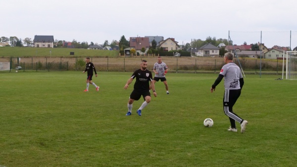 2026-09-26-zelechow-turniej-oldboys-fot-013.jpg