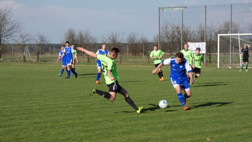 Orzeł Unin - Sęp Żelechów, 2018.04.14 fot. 26