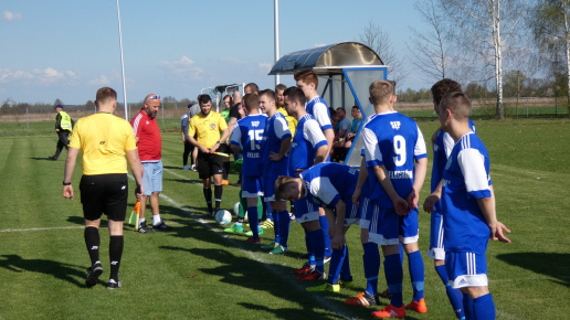 Orzeł Unin - Sęp Żelechów, 2018.04.14 fot. 01