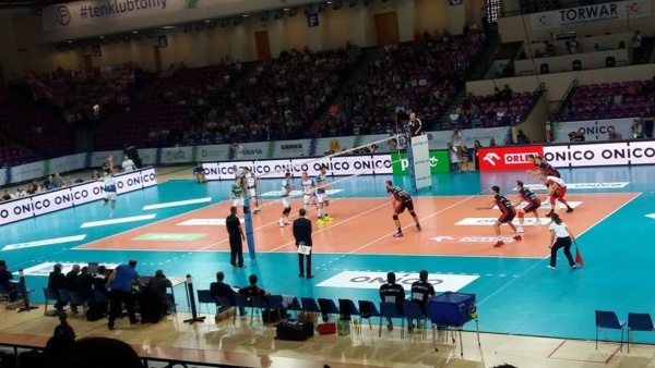 2016-10-01-siatkarki_wyjazd_politechnika_w_resovia-32.jpg