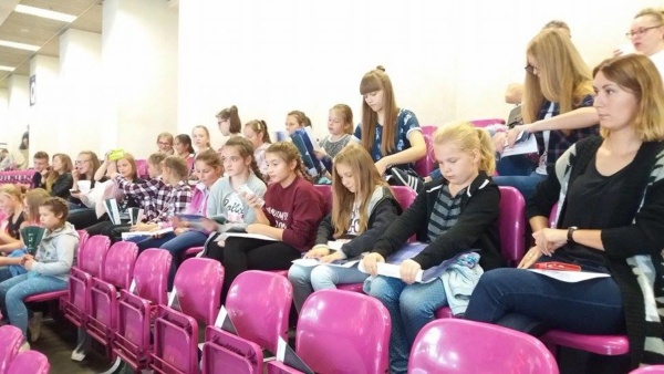 2016-10-01-siatkarki_wyjazd_politechnika_w_resovia-13.jpg