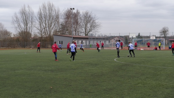 sep-wisla-maciejowice-sparing-2022-02-20-fot-028.jpg