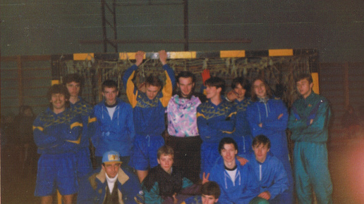 Górny rząd (od lewej): Piotr Jończyk, Adam Belka, Michał Grażulis, Piotr Has, Marcin Soćko, Grzegorz Pożarowczyk, Adam Bogusz, Siwiński, Tomasz Gugała. Dolny rząd (od lewej): Przemysław Tryboń (trener), Emil Wojtasiewicz, Marcin Szulc, Bartosz Barwicki, Mariusz Kapczyński