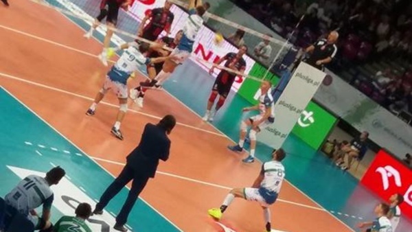 2016-10-01-siatkarki_wyjazd_politechnika_w_resovia-09.jpg
