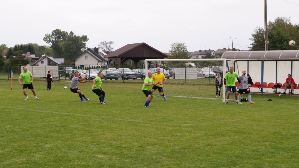 2026-09-26-zelechow-turniej-oldboys-fot-064.jpg
