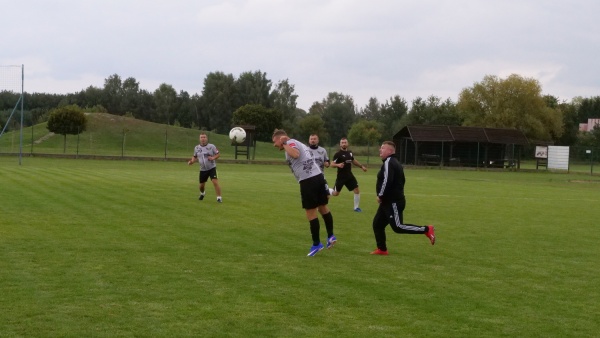 2026-09-26-zelechow-turniej-oldboys-fot-011.jpg