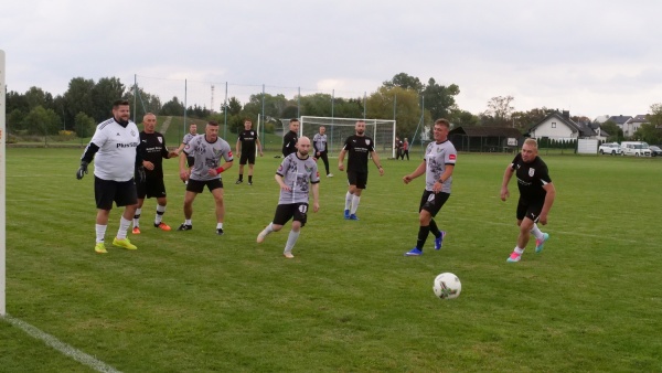 2026-09-26-zelechow-turniej-oldboys-fot-014.jpg