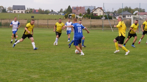 2026-09-26-zelechow-turniej-oldboys-fot-038.jpg