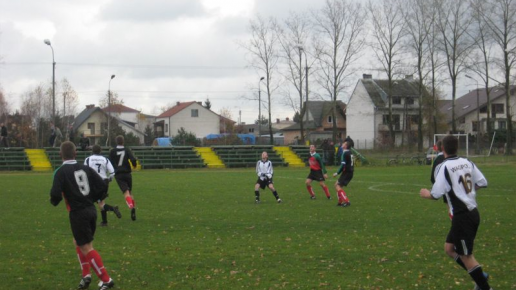 Sęp Żelechów - Burza Pilawa 2007.11.04 (fotografia 7)