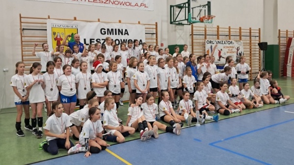 iii-ogolnopolski-turniej-minisiatkowki-lesznowola-2023-11-25-fot-4-1000x563.jpg
