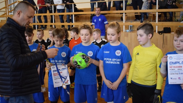  XIII-turniej-pilkarski-ryckie-orliki-o-puchar-cemaru-fot-18.jpg