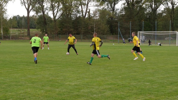 2026-09-26-zelechow-turniej-oldboys-fot-021.jpg