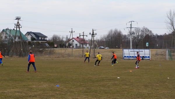 sep-olimpia-okrzeja-2022-03-06-sparing-fot-096.jpg