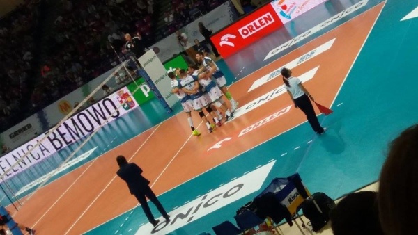 2016-10-01-siatkarki_wyjazd_politechnika_w_resovia-18.jpg