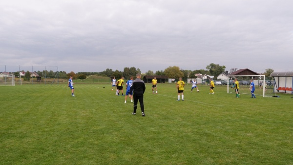 2026-09-26-zelechow-turniej-oldboys-fot-037.jpg