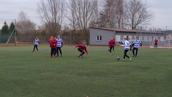 sep-wisla-maciejowice-sparing-2022-02-20-fot-030.jpg