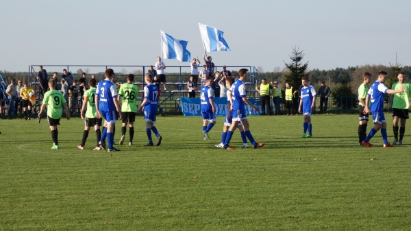 Orzeł Unin - Sęp Żelechów, 2018.04.14 fot. 66