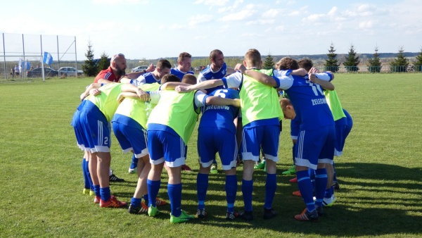 Orzeł Unin - Sęp Żelechów, 2018.04.14 fot. 11