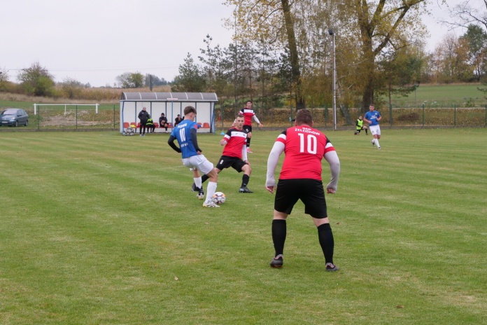 FOTORELACJA | Sęp - Płomień Dębe Wielkie, 11. kolejka ligi okręgowej w sezonie 2026/27, 2026-10-18