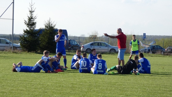 Orzeł Unin - Sęp Żelechów, 2018.04.14 fot. 34