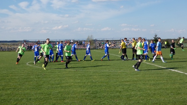 Orzeł Unin - Sęp Żelechów, 2018.04.14 fot. 08