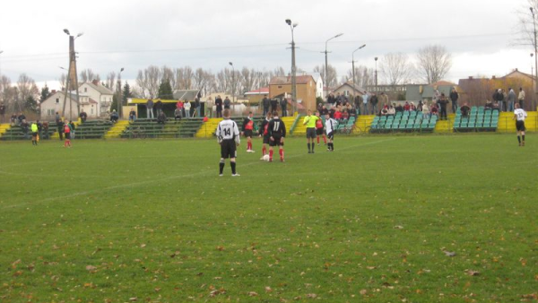 Sęp Żelechów - Burza Pilawa 2007.11.04 (fotografia 22)