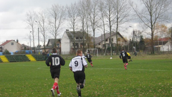 Sęp Żelechów - Burza Pilawa 2007.11.04 (fotografia 5)