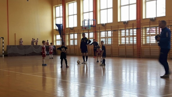 2017.02.04 - Turniej żaków 2008/09 w Latowiczu fot. 14