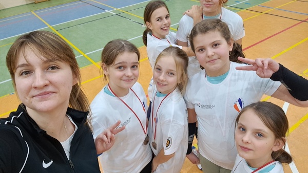 iii-ogolnopolski-turniej-minisiatkowki-lesznowola-2023-11-25-fot-9.jpg