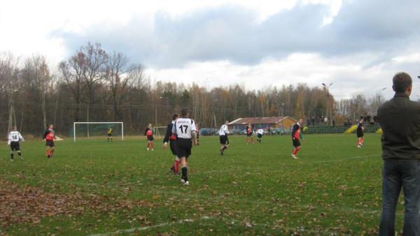 Sęp Żelechów - Burza Pilawa 2007.11.04 (fotografia 25)