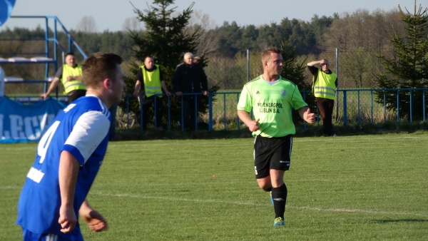 Orzeł Unin - Sęp Żelechów, 2018.04.14 fot. 60