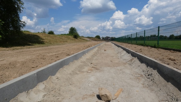  Remont trybun 2020.08.09 fot. 02