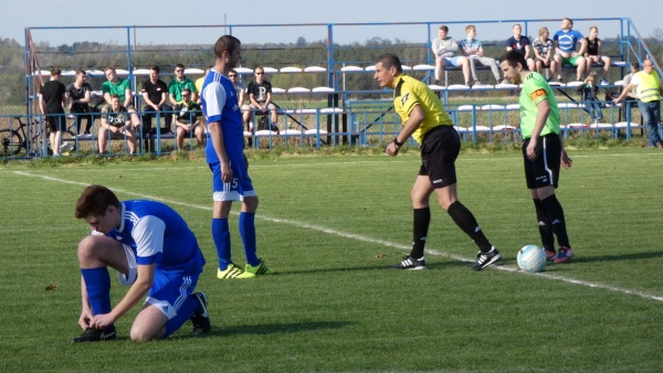 Orzeł Unin - Sęp Żelechów, 2018.04.14 fot. 09