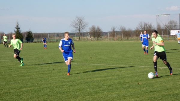 Orzeł Unin - Sęp Żelechów, 2018.04.14 fot. 39