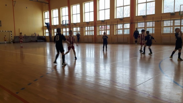 2017.02.04 - Turniej żaków 2008/09 w Latowiczu fot. 16