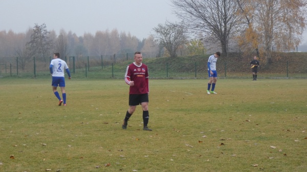 Sęp - Jutrzenka Cegłów, 2018.11.03 fot. 01