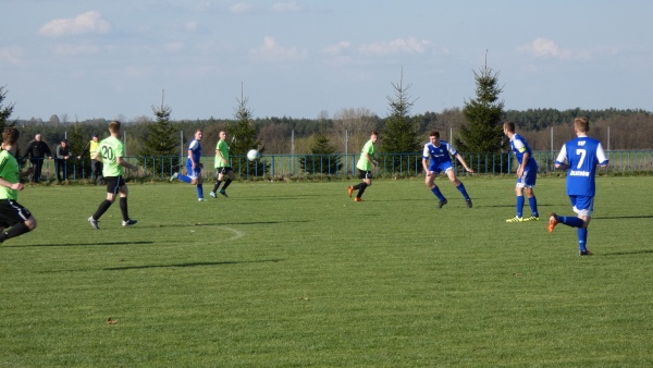 Orzeł Unin - Sęp Żelechów, 2018.04.14 fot. 28