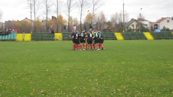 Sęp Żelechów - Burza Pilawa 2007.11.04 (fotografia 3)