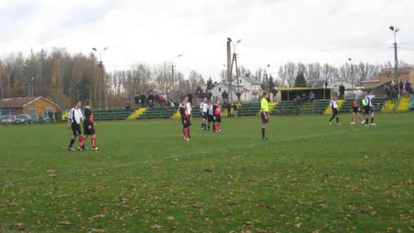 Sęp Żelechów - Burza Pilawa 2007.11.04 (fotografia 14)