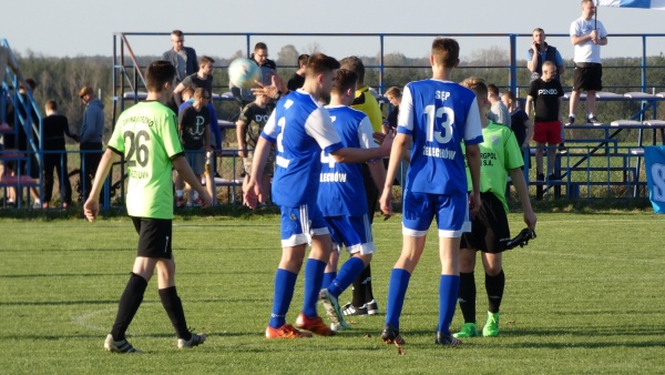 Orzeł Unin - Sęp Żelechów, 2018.04.14 fot. 65