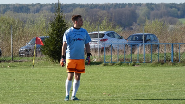 Orzeł Unin - Sęp Żelechów, 2018.04.14 fot. 24