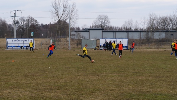 sep-olimpia-okrzeja-2022-03-06-sparing-fot-097.jpg