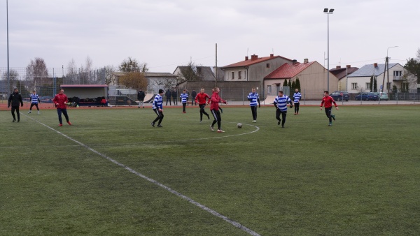 sep-wisla-maciejowice-sparing-2022-02-20-fot-002.jpg